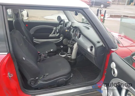 2005 Mini Cooper из США, поврежденный, VIN WMWRC335X5TK60335